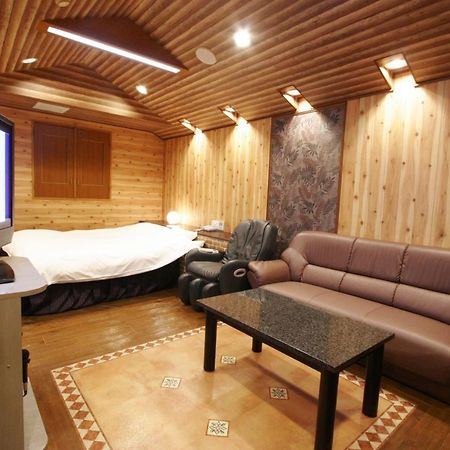 Hotel Joy (Adults Only) Комаки Экстерьер фото