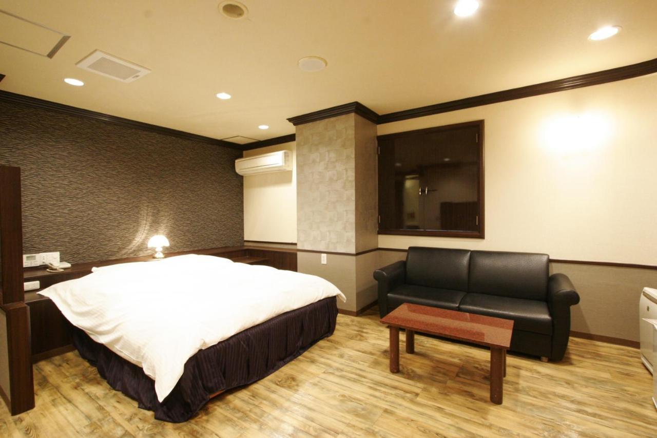 Hotel Joy (Adults Only) Комаки Экстерьер фото