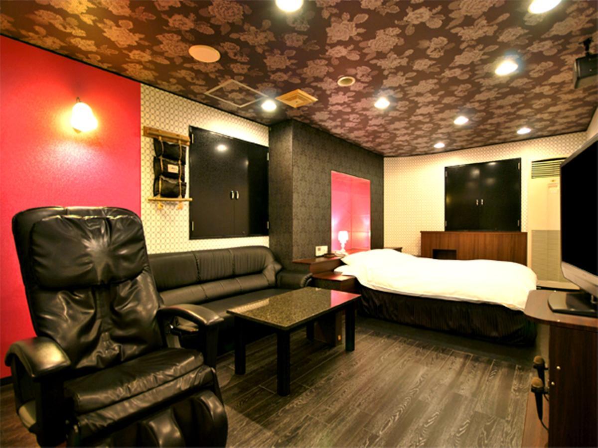 Hotel Joy (Adults Only) Комаки Экстерьер фото