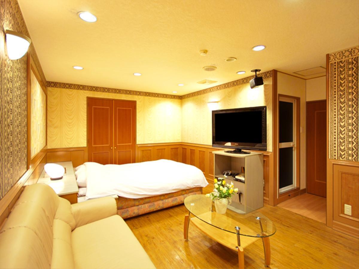 Hotel Joy (Adults Only) Комаки Экстерьер фото