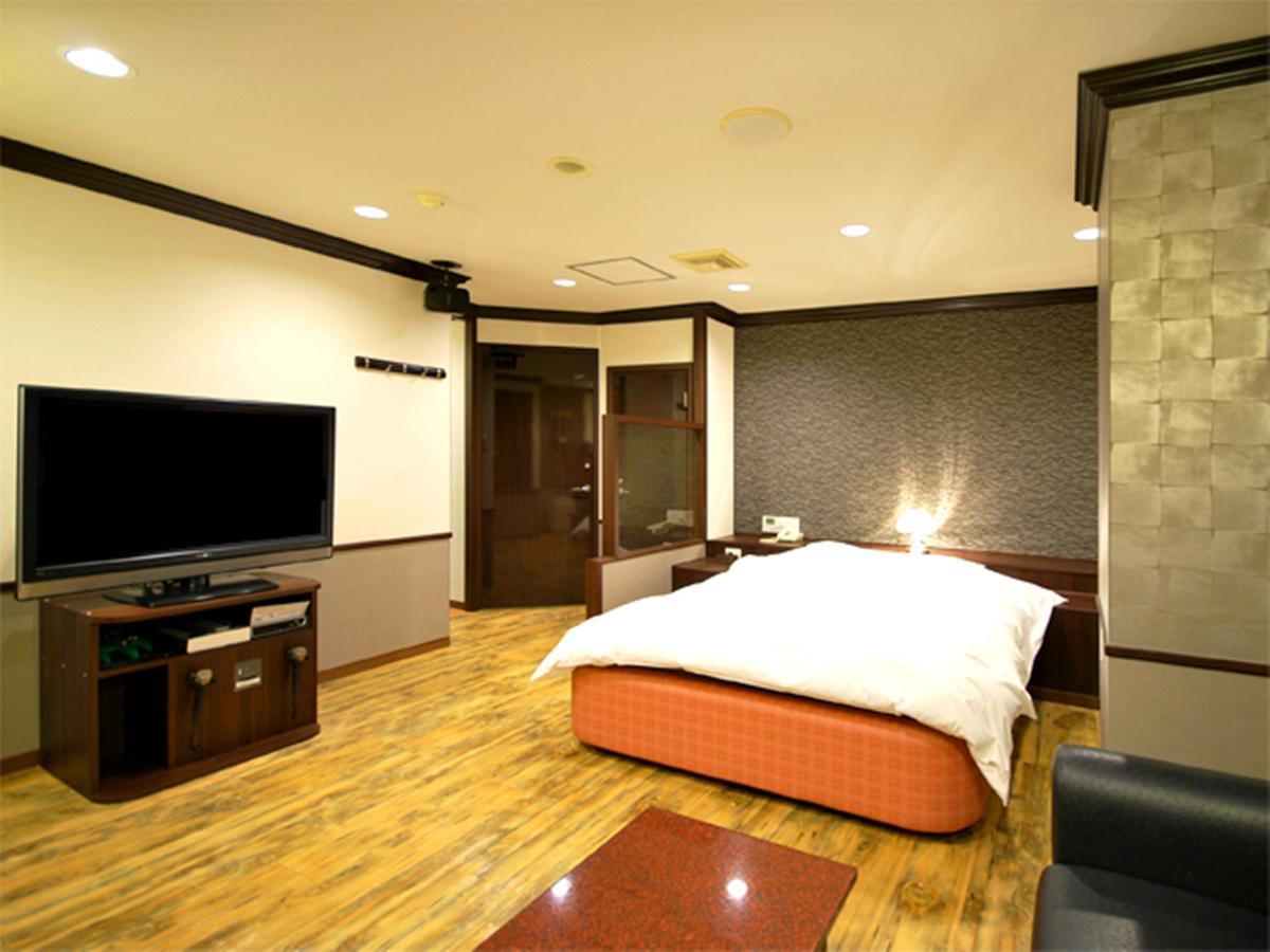 Hotel Joy (Adults Only) Комаки Экстерьер фото